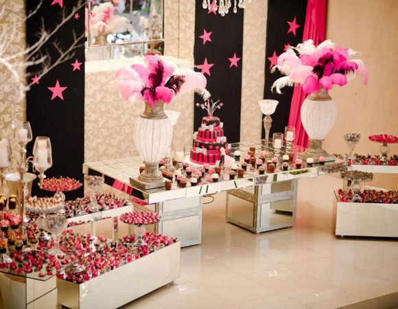 Decoração de Festa de 15 Anos Preto e Rosa