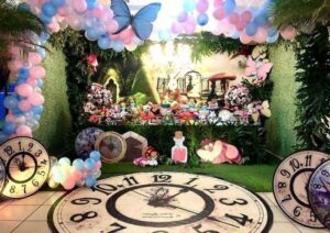 Decoração festa 15 anos Alice no País das Maravilhas