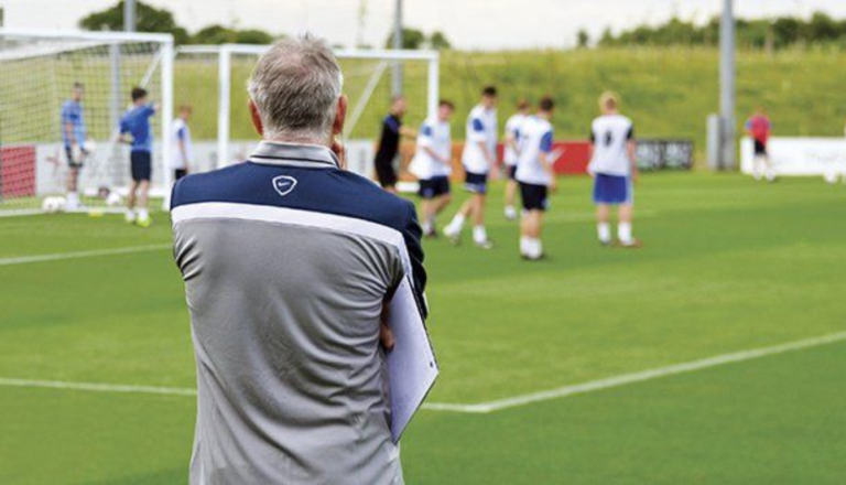 Dia do Treinador de Futebol